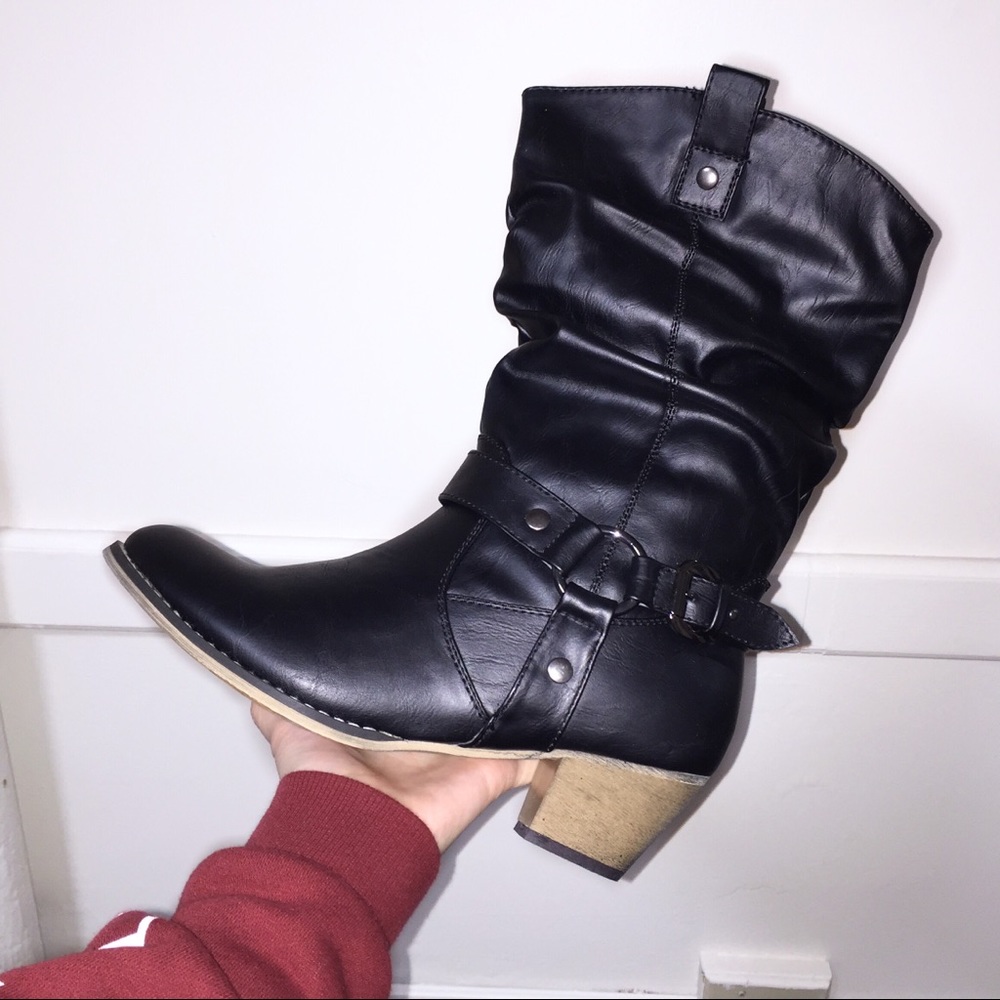 MOTORCYCLE BOOTS